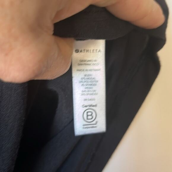 Athleta Black Crewneck Tank Top Lagen look Clean Girl Neutral Gym - Picture 6 of 6